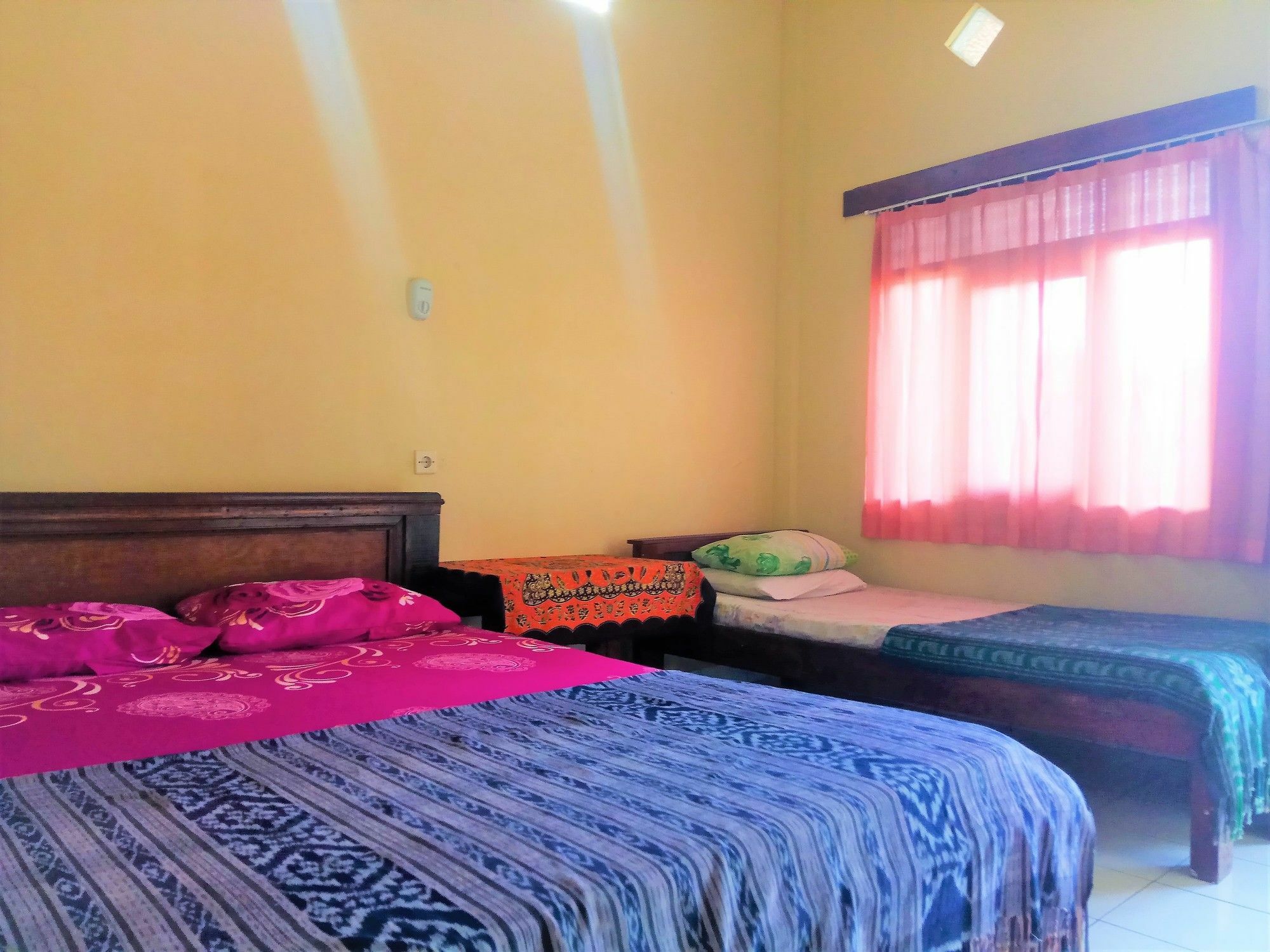 Arjuna Homestay Ubud Екстер'єр фото